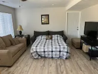 Gould’s Hideaway off street parking, close to Sand Hollow, Quail & Zion.