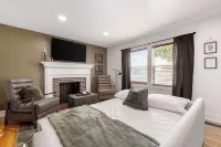 The Sweet Retreat Wheelchair Accessible Historic Home 올덤 카운티 호텔