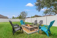 Spotless Villa! Pool Firepit-15 min to beach! Huge family Home Hotels in Flagler County