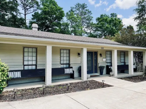 The Retreat - Entire Residential Home!