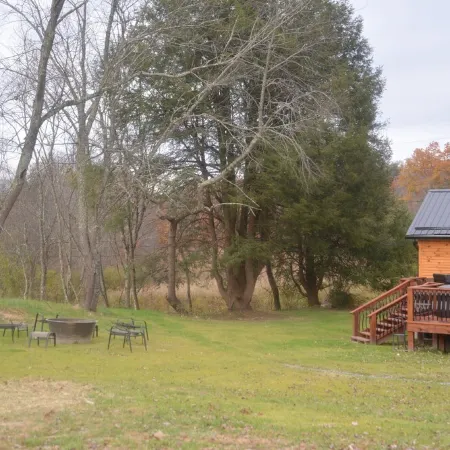 Cottage New River National Park 3 Minutes to the Bridge. Renovated & Hot Tub.