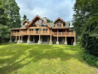 Lakeside- Mountain View Lodge on Lake Champlain in delightful Bridport
