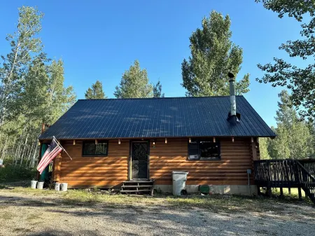 Cabin getaway 1-Hour from Jackson Hole, Golfing, Fishing, Palisades, Yellowstone Отели в г. Стар-Вали-Ранч