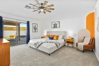 House + Casita | Heated Spa & Pool | Mini-Golf