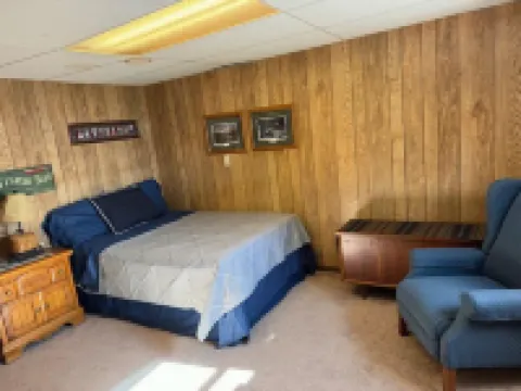 Cabin on Big Chippewa Lake for rent.  Located in Brandon, MN.