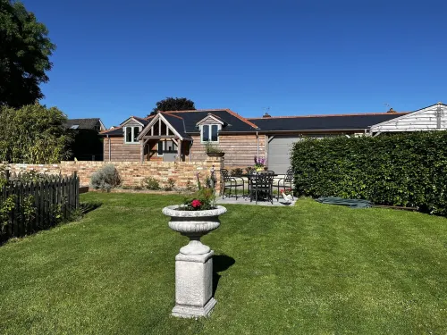 Farm Cottage on a Secluded 9-acre Equestrian Small Holding