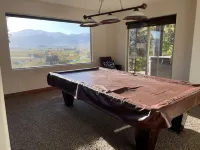 Luxury home with breathtaking  views, 15 min to Jordanelle Gondola