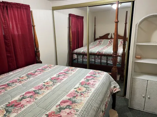 哈伯德萊克度假型空調湖畔移動房屋