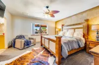 Backyard Oasis Ideal for Spring/Summer! Pool, Misters, Bluetooth Speakers + More Hotels near Mesa Convention Center
