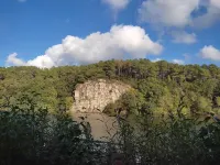 Ile aux pies, little house Hotels in Saint-Vincent-sur-Oust