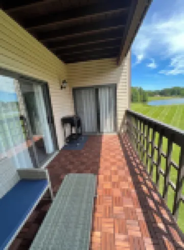 Luxury condo at Mark Twain Lake