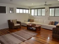 'SEASIDE RETREAT' beach & nature at your doorstep Hotels in Wooli