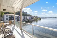 Stunning Main Channel View 3 Bed 2 Bath Walk In Unit Sleeps 8