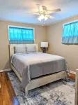 Cozy, Spacious, Great Location to amenities