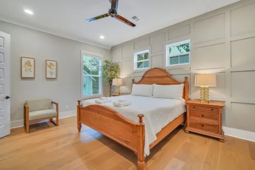 Brand New Home in Old Town Bluffton. Walk to Promenade and May River