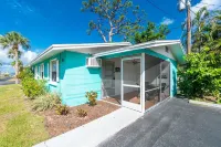 Lemon Bay Getaway: Beach Access & Pool Fun!