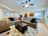 Mountain Views - Hot Tub - Huge Patio + BBQ Fun Hotels in Cedar Hills