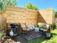 Friendly Alley Bungalow~Private Oasis Close to UO โรงแรมใน