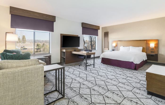 Hampton Inn & Suites Windsor - Sonoma Wine Country