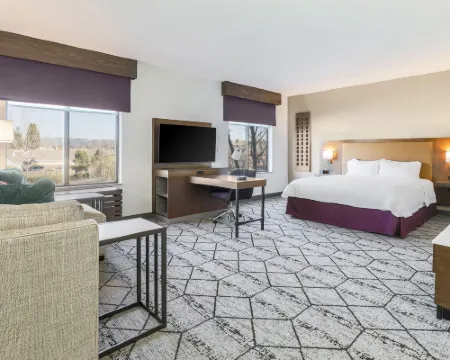 Hampton Inn & Suites Windsor - Sonoma Wine Country Hotels in Windsor