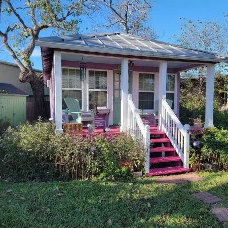 Vintage Cottage
