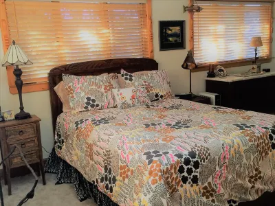 Comfortable Home Near Downtown