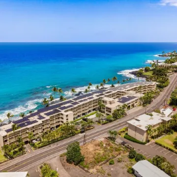 Deluxe Oceanfront Studio Condo
