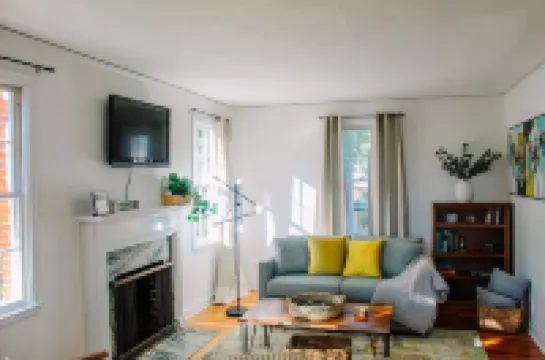 The Fabled Blue-Remodeled Guest Cottage on The Hill