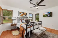 Quiet Country Home with several inside/outside entertainment activities to enjoy