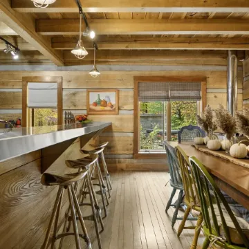 Artisan Log Haven: 40-Acre Forest Sanctuary