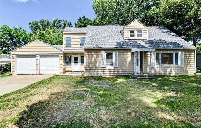 Clean and Spacioius Flat in Great Location Near Epic and Downtown Verona!