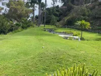 Hamilton Cove 2-bedroom condo with golf car & A/C in pleasant Catalina Island فنادق في أفالون