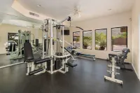 Ventana Canyon 2 bd, 2 ba casita sleeps six. Catalina Mountain view from patio.
