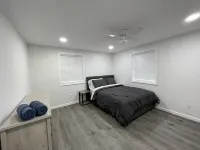 Peaceful 5 Bedroom 3 Bathroom House - 30 Min from NYC