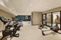 Hotel Saranac, Curio Collection by Hilton - Gym