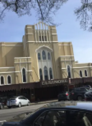 The Heart of Living Downtown!  City Center Salem in a Lovely Historical Building