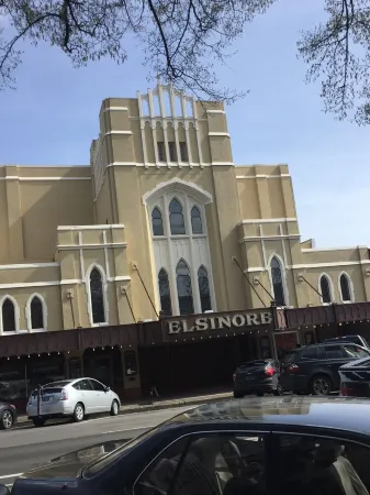 The Charm of Living Downtown! 30 Night Minimum at a Great Price, Full Furnished.