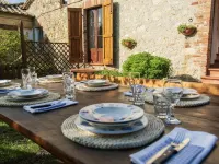 Farmhouse in the greenery of the Tuscany countryside with private pool and view ムルロのホテル