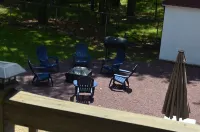 Hot Tub, Firepit, Fireplaces, Grills & Game Room