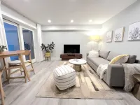 Newly renovated condo, minutes to NYC!