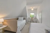 Sail Loft Portsmouth - beautiful apartment near downtown.