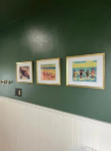 Spacious guesthouse located in the heart of Weatherford.