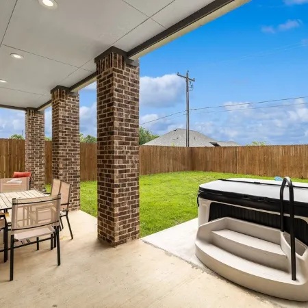 Lakeview Oasis Home with Spa near Lake Lewisville