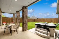 Lakeview Oasis Home with Spa near Lake Lewisville
