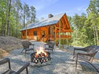 Secluded 6-bedroom Log Cabin Nestled in the Pines Hotels in Marion Township
