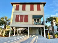 Premier Coastal Home - All Beach Equipment Provided! Pets stay FREE