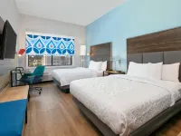 Tru by Hilton San Antonio at the Rim Hotels in Bexar County