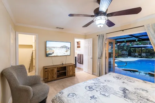 Sailfish Cove –Tropical Escape Minutes from Delray