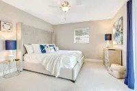 -Sea Coast Living at it's Best, Heated Pool, Near Beaches, Shops, Restaurants