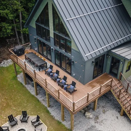 Maine Woods Getaway! Minutes to Bethel, Trails, Golfing!